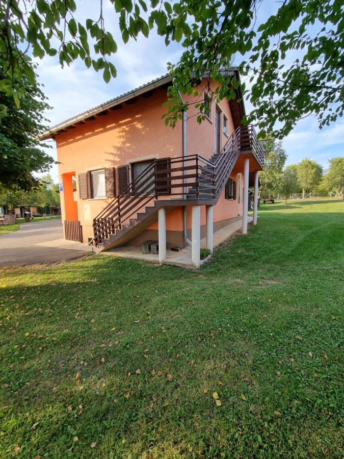 Apartman Deda Раковица Екстериор снимка
